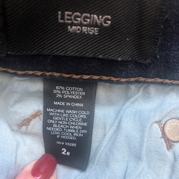Express Mid Rise Distressed Legging Jeans - Picture 5 of 5